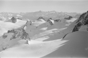 Compressed 1f0d98ddb8f8539a 0-3