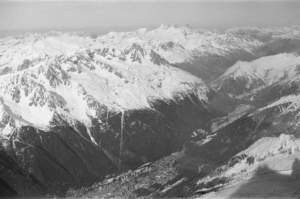 Compressed b7c9ab1edea79d4e 0-5