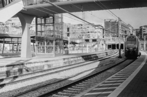 Compressed 1784f9a7e8782433 0-13