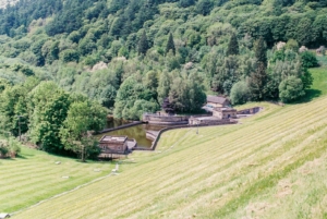 Compressed 7b1aa3baf95000bc 0-26